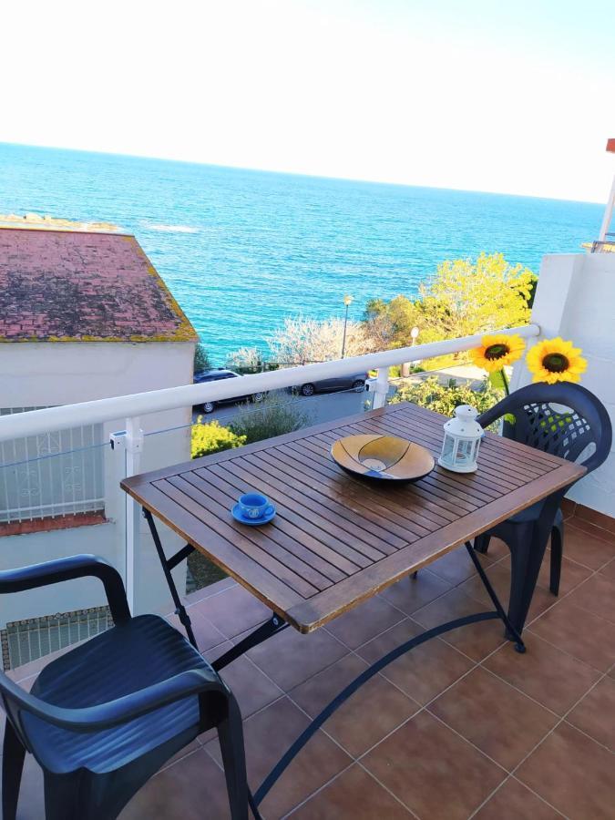 Ca La Nuri Pis 2 Con Vistas Al Mar Apartment Llanca Luaran gambar